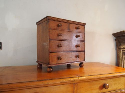 CHEST OF DRAWERS MINIATURE APPRENTICE VICTORIAN OAK C1850 - ADDITIONAL PHOTO 2