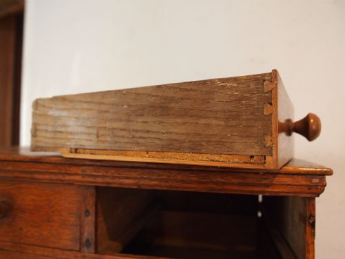 CHEST OF DRAWERS MINIATURE APPRENTICE VICTORIAN OAK C1850 - ADDITIONAL PHOTO 8