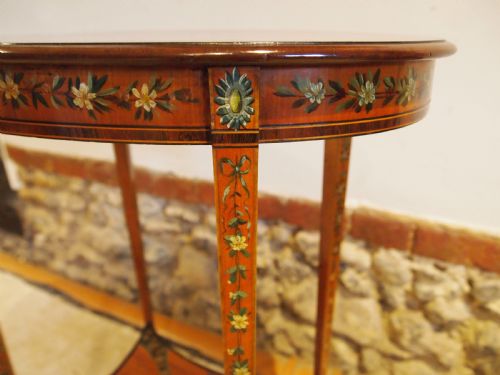 OUTSTANDING VICTORIAN EDWARDS AND ROBERTS SATINWOOD TABLE C1880 - ADDITIONAL PHOTO 2