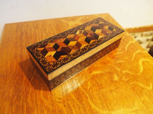 TUNBRIDGE WARE VERY FINE TREEN JEWELLERY BOX C1880 - ADDITIONAL PHOTO 1