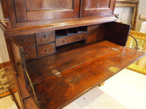 RARE WELSH OAK SECRETAIRE CUPBOARD ON CHEST C1790 - ADDITIONAL PHOTO 8