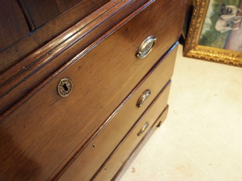 RARE WELSH OAK SECRETAIRE CUPBOARD ON CHEST C1790 - ADDITIONAL PHOTO 10