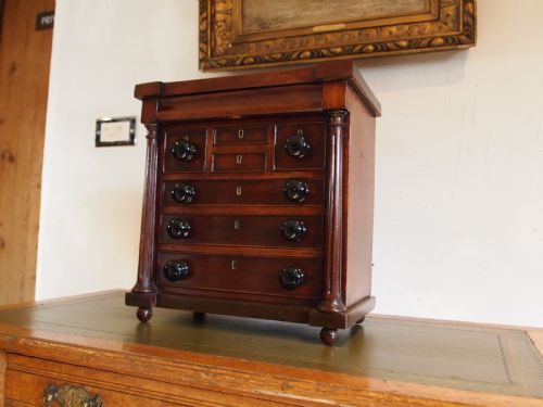 CHEST OF DRAWERS MINIATURE APPRENTICE CHEST VICTORIAN C1850 - ADDITIONAL PHOTO 12