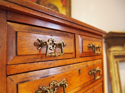CHEST OF DRAWERS RARE ARTS AND CRAFTS MINIATURE APPRENTICE C1880 - ADDITIONAL PHOTO 9