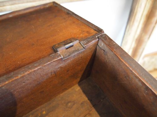 BOX DEED BOX SMALL EARLY 18TH CENTURY STUNNING COLOUR C1730 - ADDITIONAL PHOTO 4