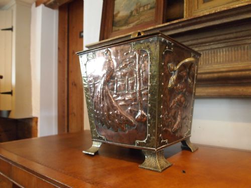 ARTS AND CRAFTS OUTSTANDING COPPER AND BRASS COAL BOX C1880 - ADDITIONAL PHOTO 6
