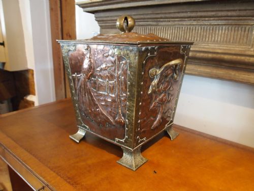 ARTS AND CRAFTS OUTSTANDING COPPER AND BRASS COAL BOX C1880 - ADDITIONAL PHOTO 12