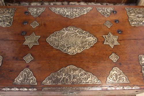 CHEST TRUNK COFFER STUNNING RARE ZANZIBAR TEAK AND BRASS C1850 - ADDITIONAL PHOTO 1