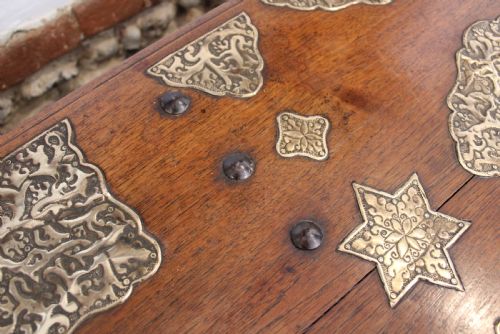 CHEST TRUNK COFFER STUNNING RARE ZANZIBAR TEAK AND BRASS C1850 - ADDITIONAL PHOTO 5