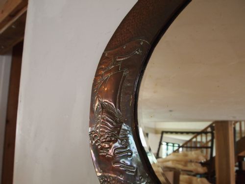 MIRROR ARTS AND CRAFTS COPPER NEWLYN ATTR C1900 - ADDITIONAL PHOTO 2
