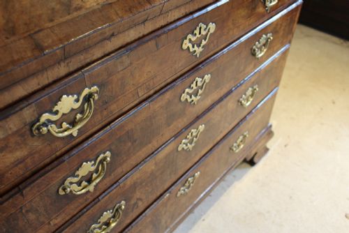 BUREAU OUTSTANDING GEORGE II WALNUT C1740 - ADDITIONAL PHOTO 13