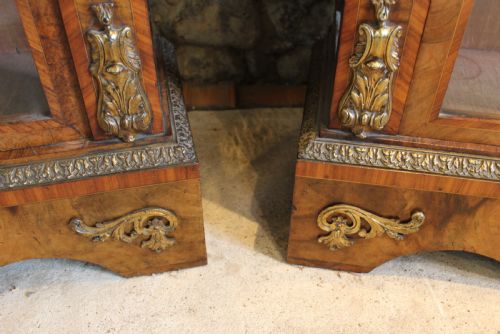 CABINETS AN OUTSTANDING LARGE PAIR OF VICTORIAN WALNUT CABINETS C1840 - ADDITIONAL PHOTO 12