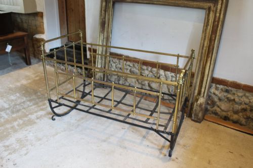 ROCKING COT OR CRIB RARE VICTORIAN BRASS C1880 - ADDITIONAL PHOTO 2