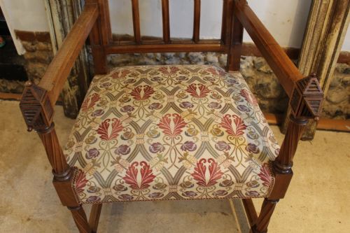 CHAIR ARTS AND CRAFTS SOLID WALNUT GOTHIC ARMCHAIR C1870 - ADDITIONAL PHOTO 5
