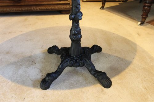 RARE PAIR OF VICTORIAN STYLE CAST IRON GARDEN OR PATIO TABLES POLISHED GRANITE TOPS - ADDITIONAL PHOTO 5