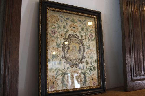 VERY RARE 17TH CENTURY SILK EMBROIDERY PANEL C1690 - ADDITIONAL PHOTO 1