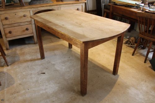 Table Edwardian Oak Dining in the Manner of Heals of London C1910