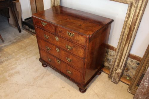 Chest of Drawers Fine Rare George II Walnut Small C1740