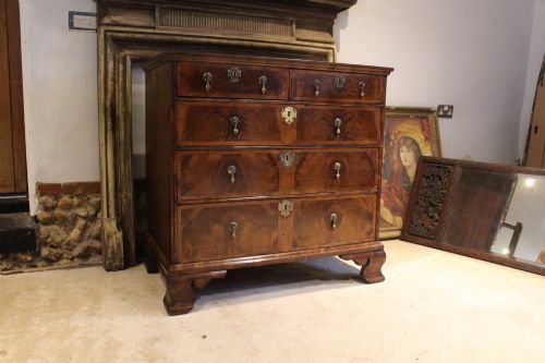 Chest of Drawers Stunning George II Walnut C1740