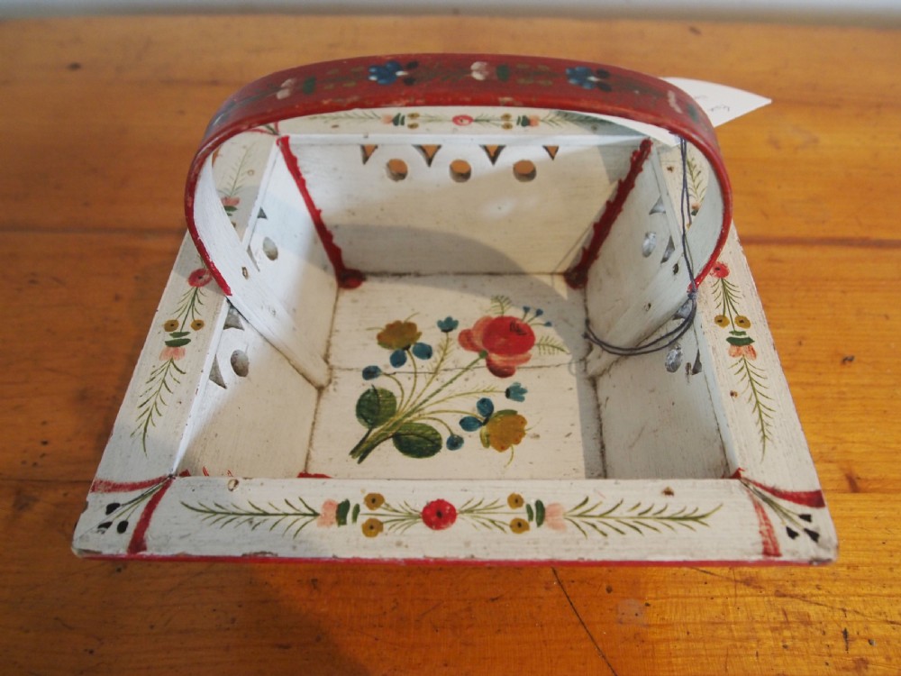 Basket rare treen folk art Norwegian trinket c1890 View III