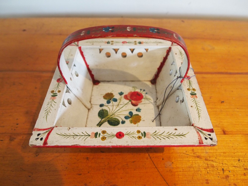 Basket rare treen folk art Norwegian trinket c1890 View XII