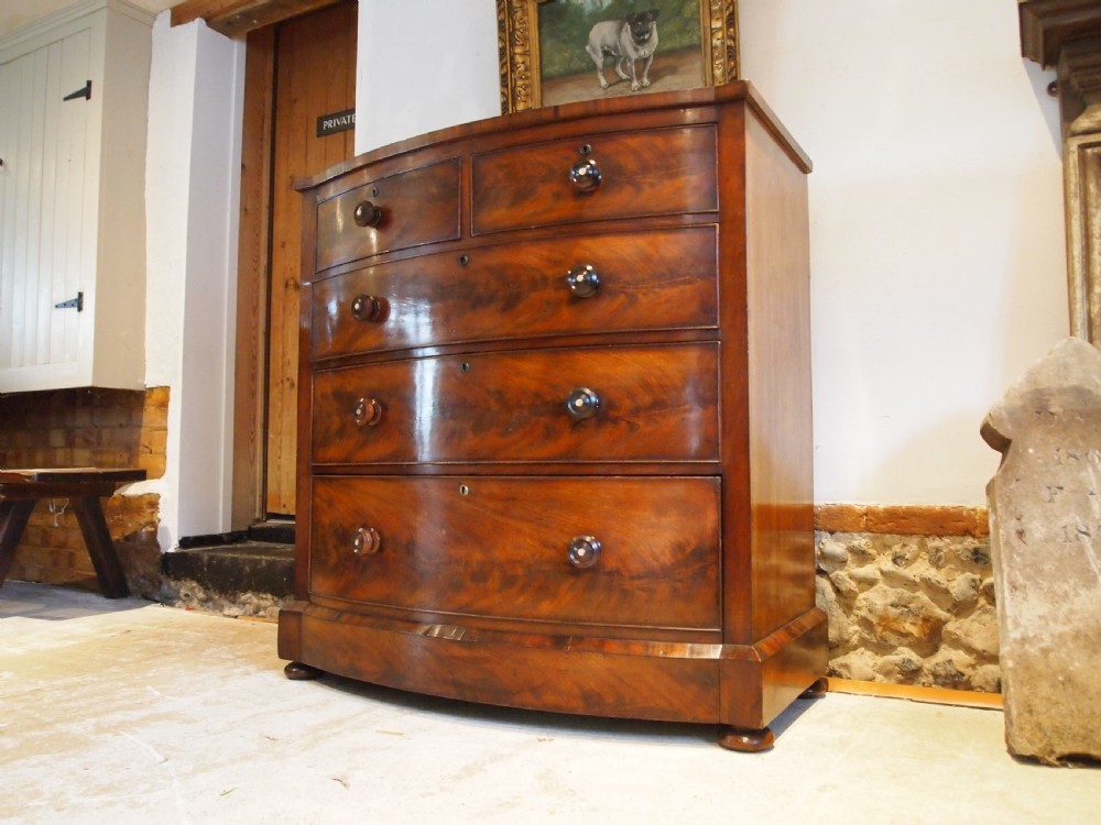 Chest of drawers fine quality bowfront Victorian c1840 View IX