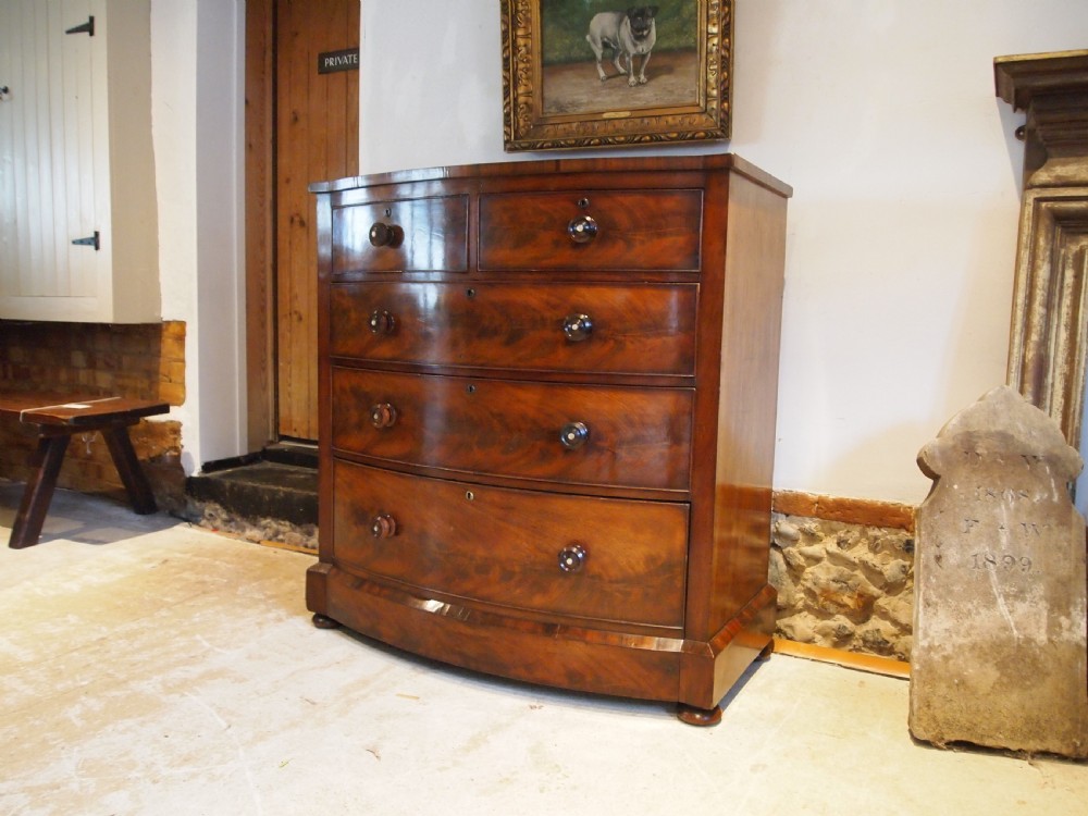 Chest of drawers fine quality bowfront Victorian c1840 View XII