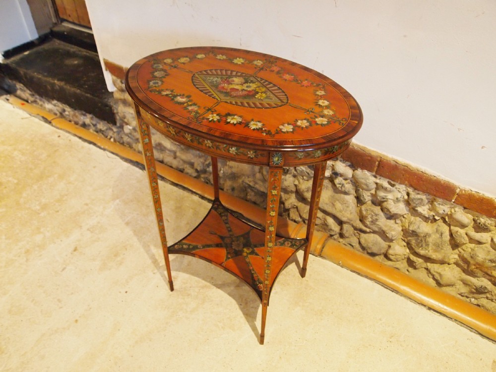 Outstanding Victorian Edwards and Roberts Satinwood table c1880 View XI
