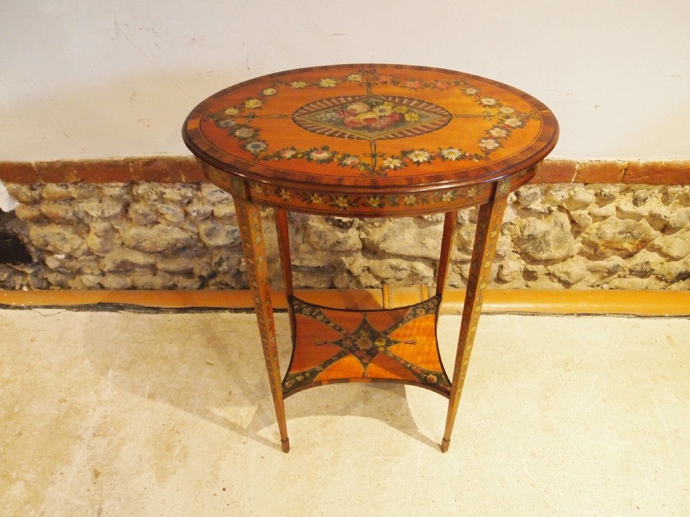 Outstanding Victorian Edwards and Roberts Satinwood table c1880 View XII