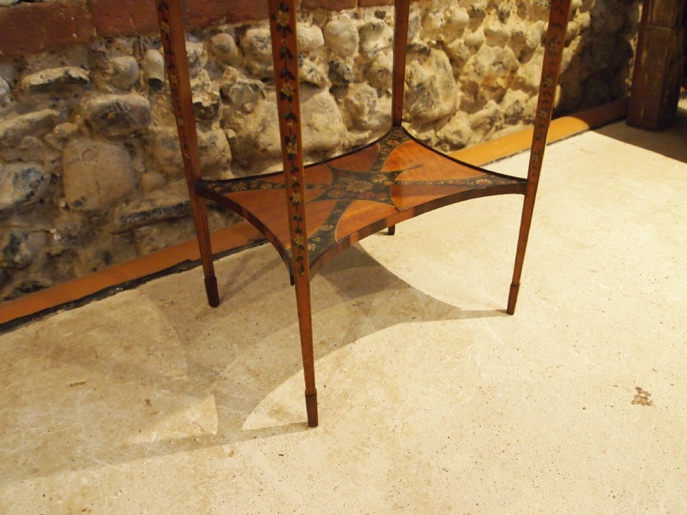 Outstanding Victorian Edwards and Roberts Satinwood table c1880 View XIII