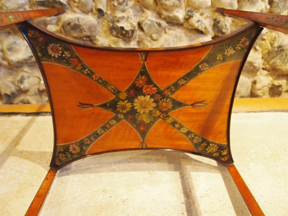 Outstanding Victorian Edwards and Roberts Satinwood table c1880 View XIV