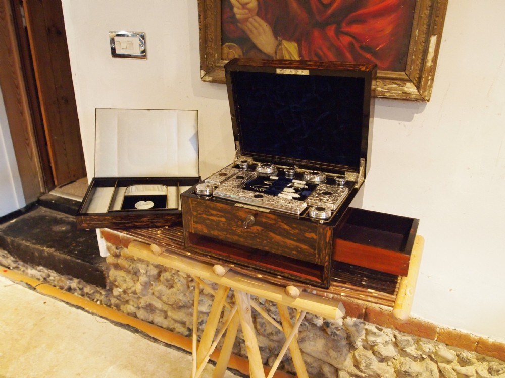 Box vanity outstanding rare Coromandel William Neal 1863 View II
