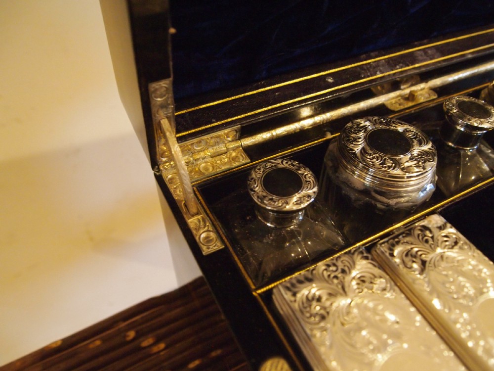 Box vanity outstanding rare Coromandel William Neal 1863 View X