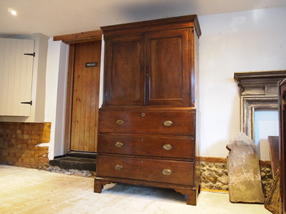 Rare Welsh Oak secretaire cupboard on chest c1790 View VI