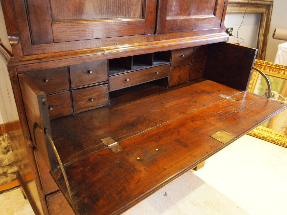 Rare Welsh Oak secretaire cupboard on chest c1790 View IX