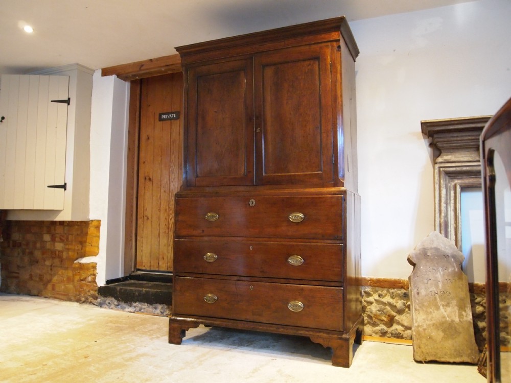 Rare Welsh Oak secretaire cupboard on chest c1790 View XVII