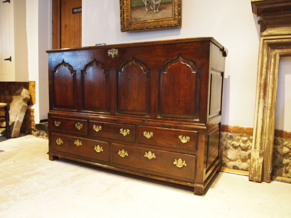 Mule chest of drawers stunning George III Oak c1770