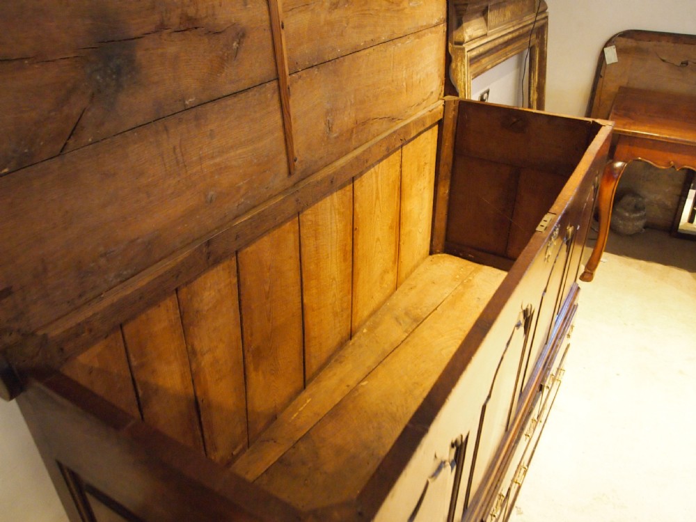 Mule chest of drawers stunning George III Oak c1770 View VII