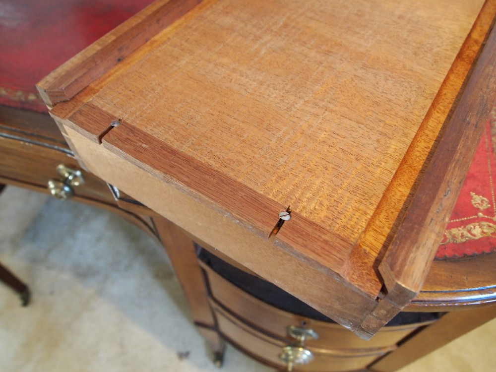 Desk Gillows writing table Victorian Mahogany c1890 View IX