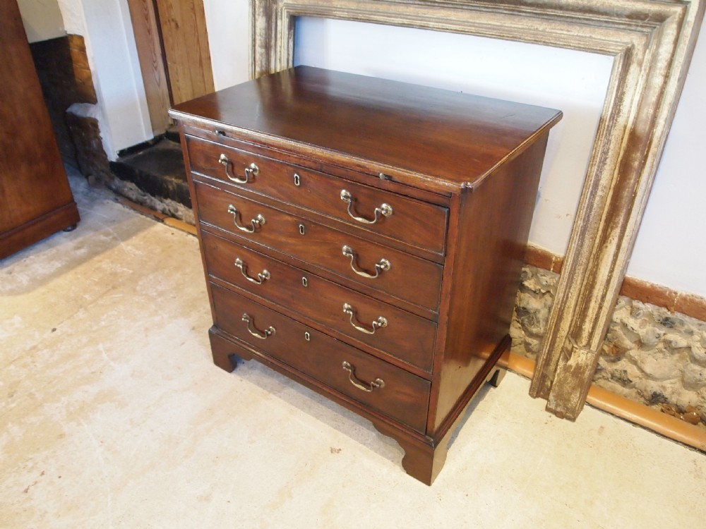 Chest of drawers stunning George III bachelors chest small c1770