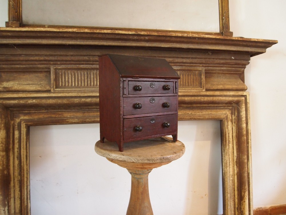 Bureau rare miniature apprentice George III c1800