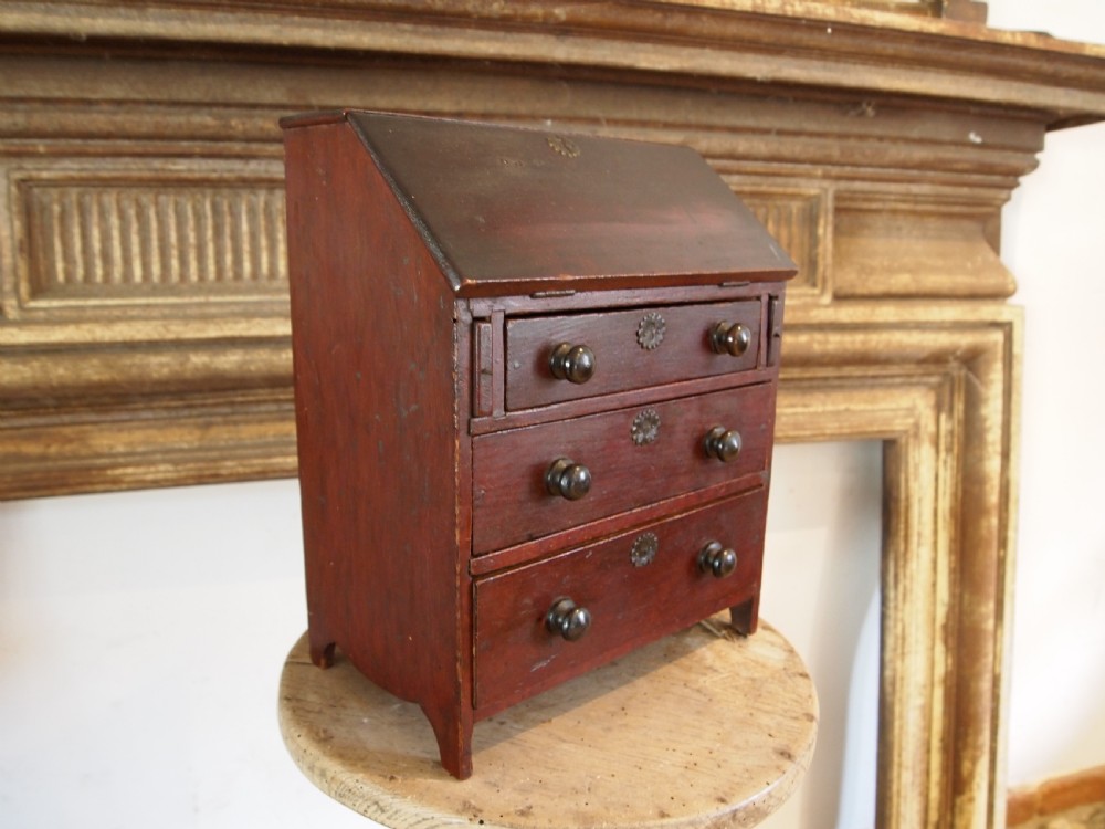 Bureau rare miniature apprentice George III c1800 View II