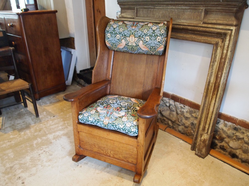 Rare Arts and Crafts Oak lambing rocking chair Cotswold school c1900 View VI