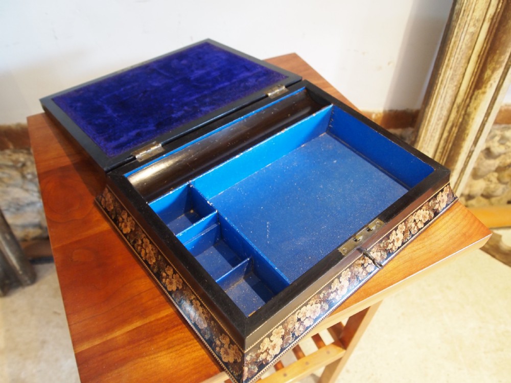 Fine Tunbridge ware box by Thomas Barton c1870 View III