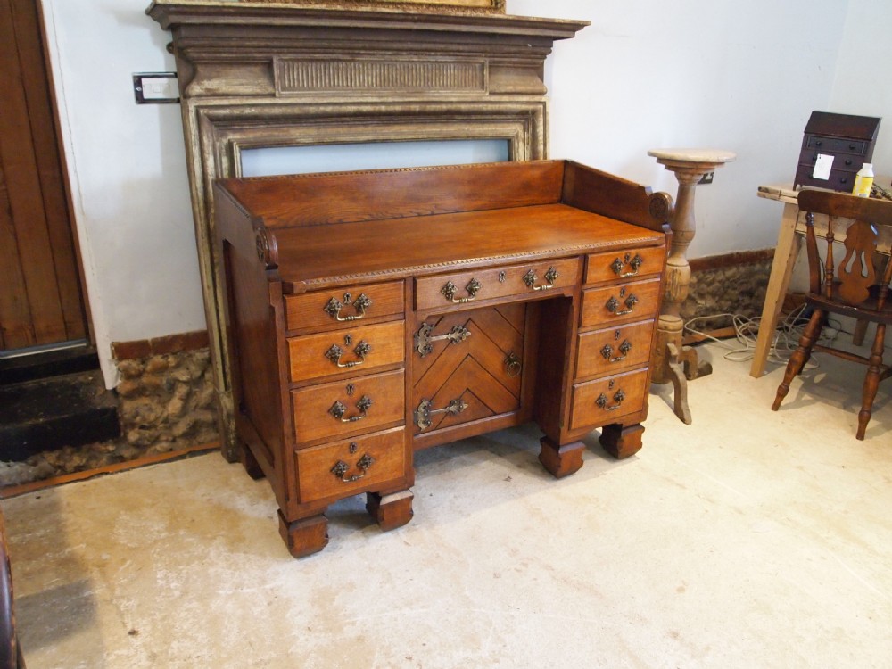 Desk Arts and Crafts Oak Gothic C Wilkinson & Son London c1870