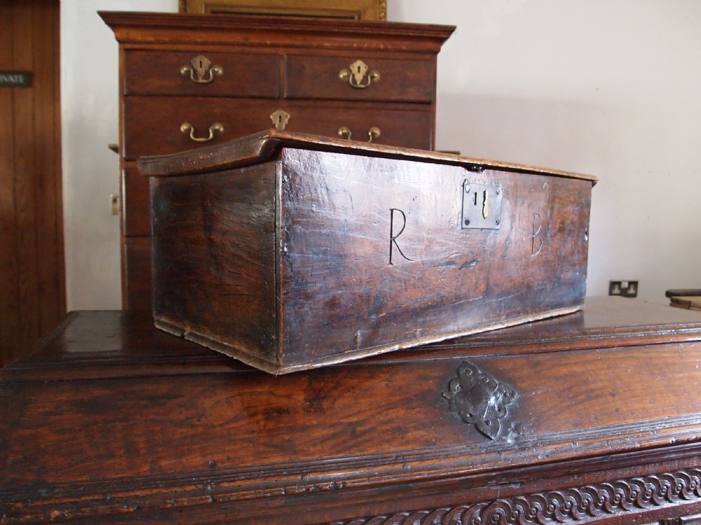 Box Charles II Oak boarded Bible or deed box c1680 View II