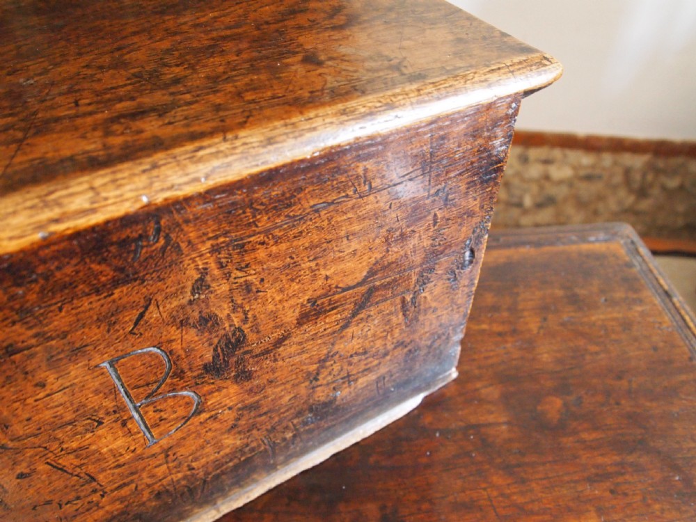 Box Charles II Oak boarded Bible or deed box c1680 View XIII
