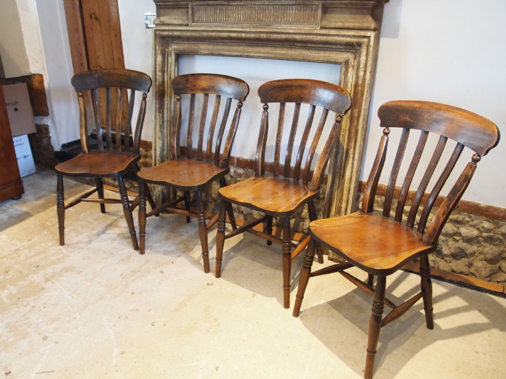 Chairs set of 4 Victorian Windsor lathe back c1870 View V