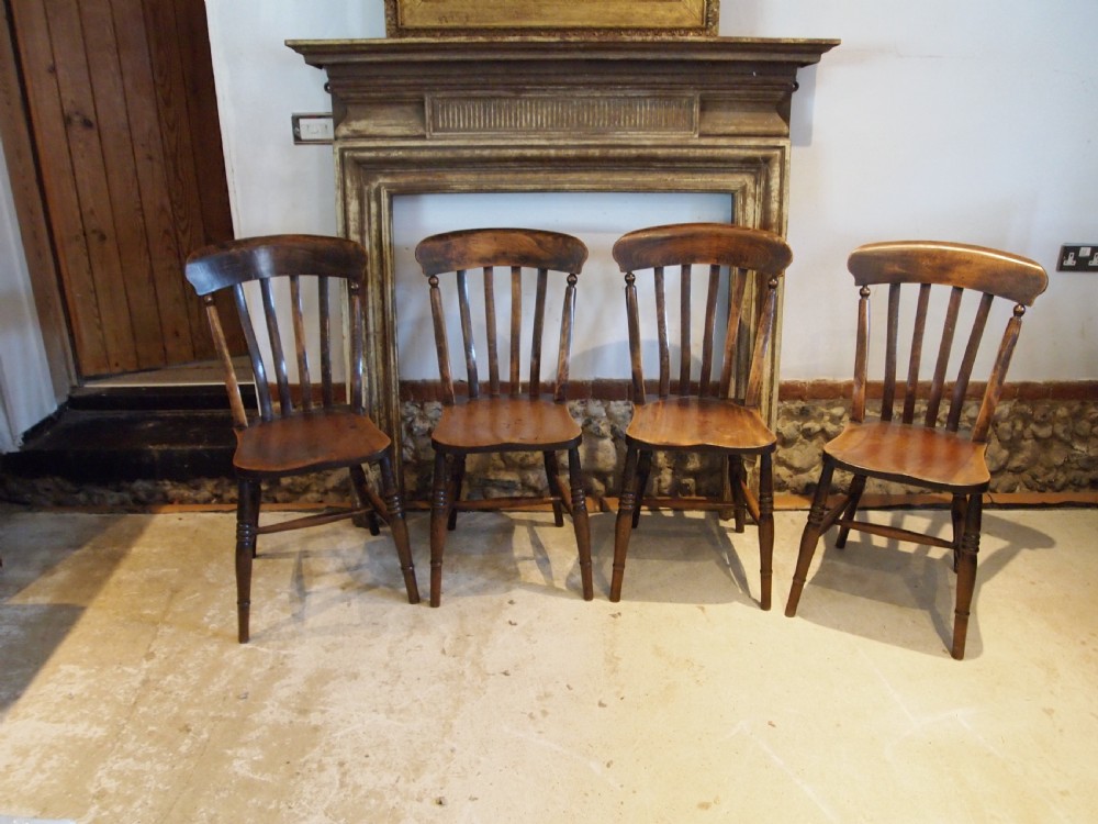Chairs set of 4 Victorian Windsor lathe back c1870 View XI