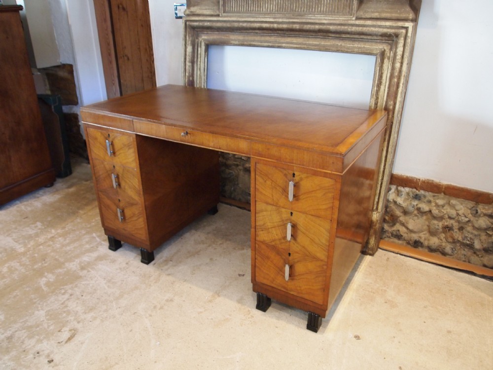 Desk fine Art Deco Walnut desk by Gillows c1925